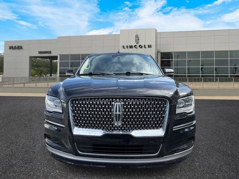 Used 2023 Lincoln Navigator Reserve RWD image 8