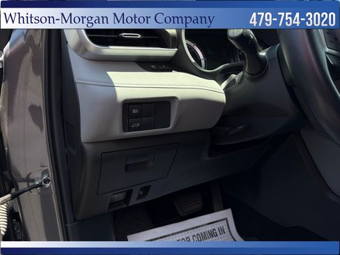 Used 2022 Toyota Highlander XLE AWD/4WD image 18