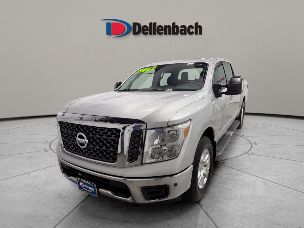 Used 2018 Nissan Titan SV w/ SV Convenience Package AWD/4WD image 1