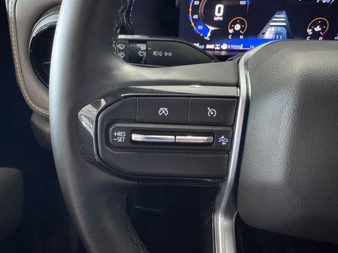 Certified 2025 Chevrolet Colorado ZR2 AWD/4WD image 14
