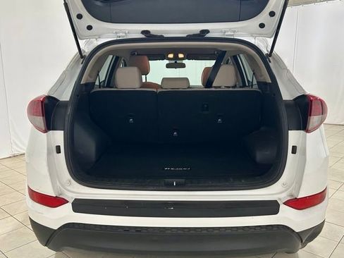 Used 2017 Hyundai Tucson SE image 3