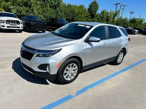 Used 2022 Chevrolet Equinox LT w/ LPO, Floor Liner Package AWD/4WD image 2