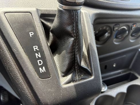 Used 2015 Ford Transit 150 130 Medium Roof RWD image 30