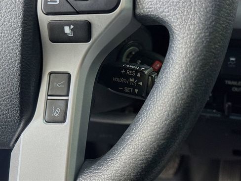 Used 2018 Toyota Tundra SR5 image 10