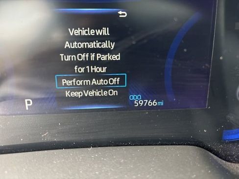 Used 2022 Toyota Corolla Cross XLE w/ Convenience Package AWD/4WD image 16