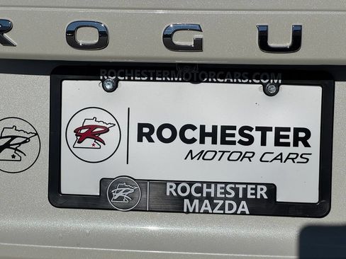Used 2023 Nissan Rogue SV AWD/4WD image 37