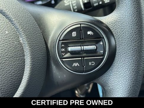 Used 2025 Kia Soul LX FWD image 23