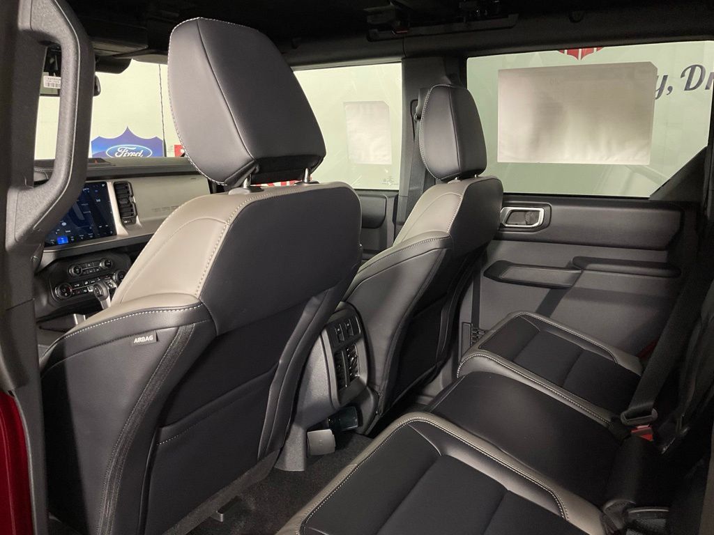 New 2026 Ford Bronco Outer Banks AWD/4WD image 15