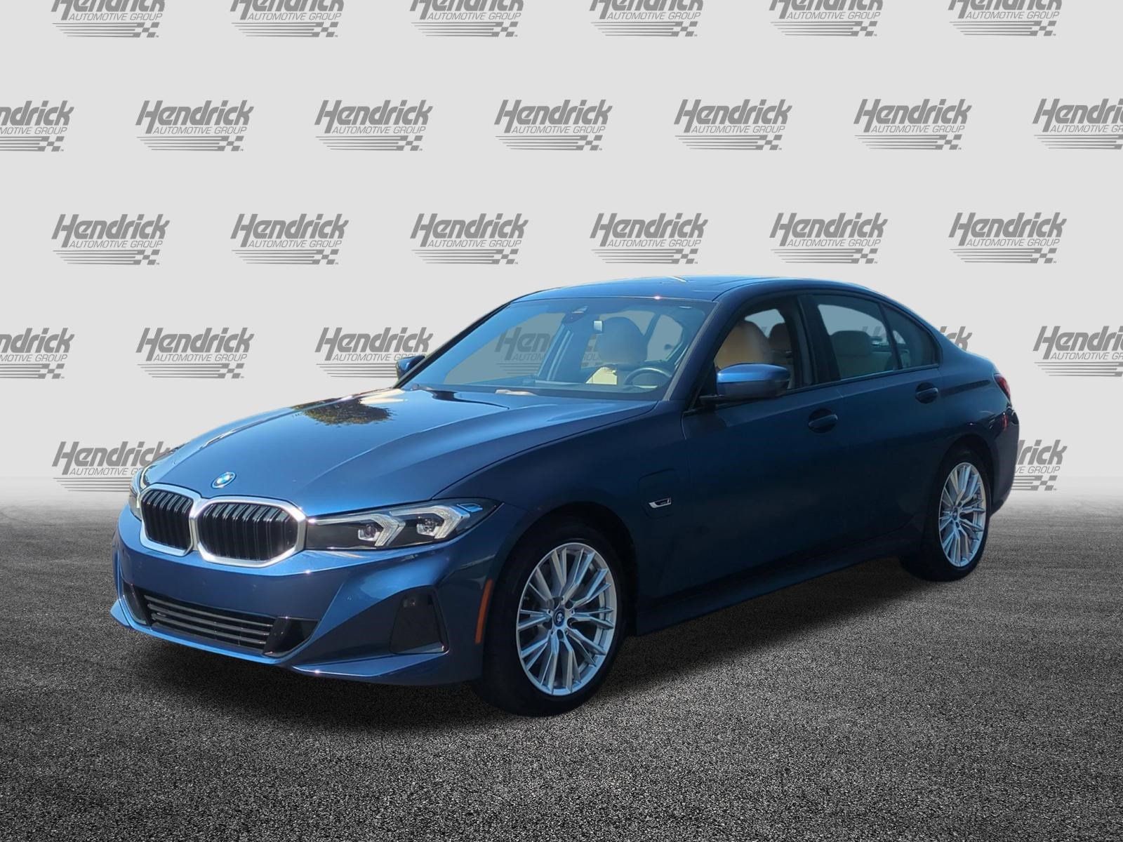 Certified 2023 BMW 330e w/ Premium Package RWD image 5