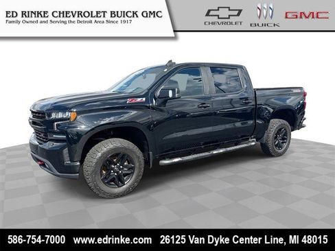 Used 2021 Chevrolet Silverado 1500 LT Trail Boss w/ Convenience Package II image 1