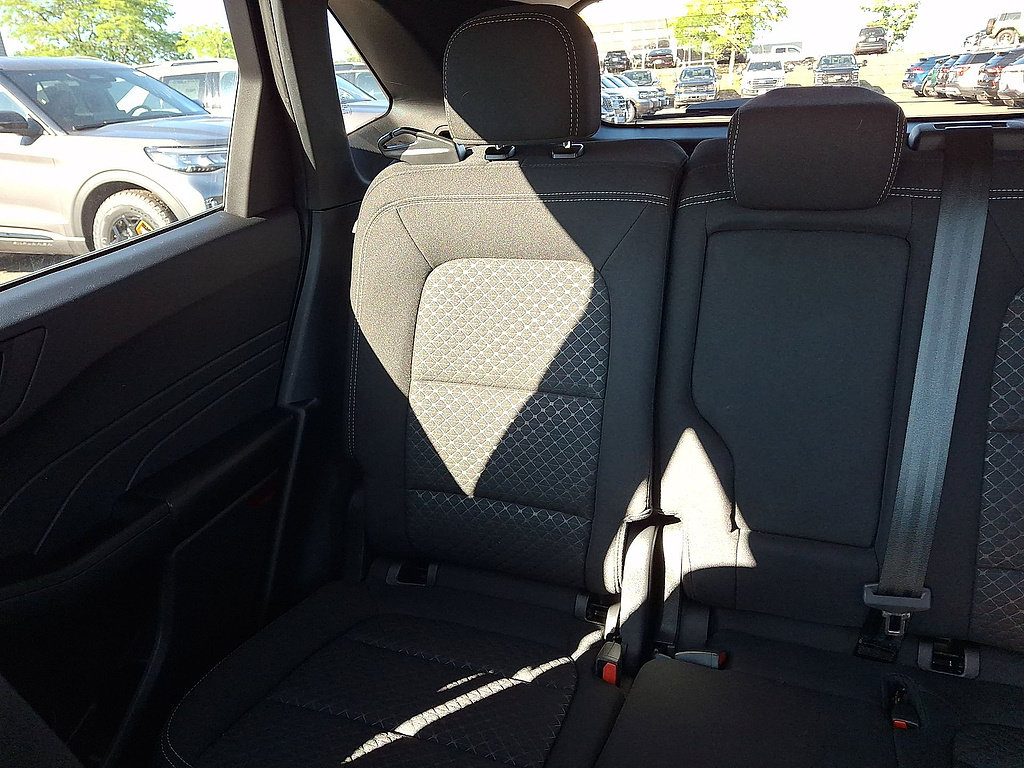 Certified 2023 Ford Escape Active AWD/4WD image 12