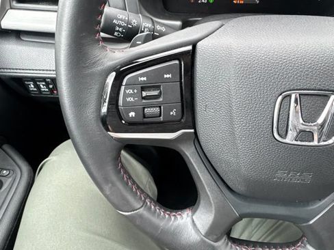 Used 2025 Honda Odyssey Sport-L image 22