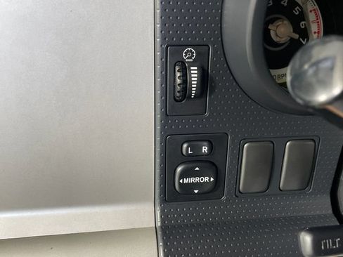 Used 2007 Toyota FJ Cruiser 4WD image 17