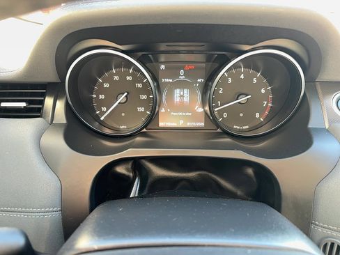 Used 2018 Land Rover Range Rover Evoque SE Premium image 27