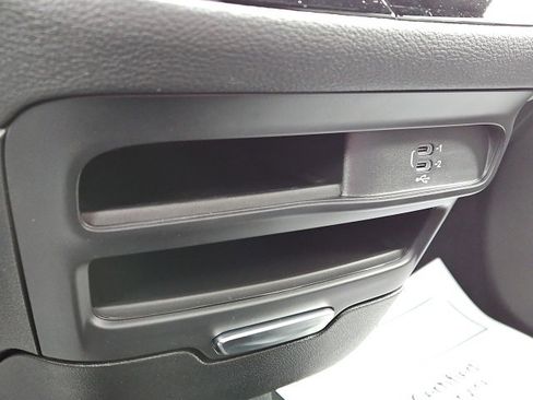 New 2026 Chrysler Pacifica Select image 47