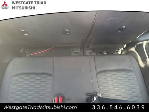 Used 2022 Nissan Pathfinder SV image 13