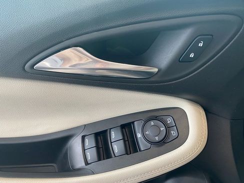 Used 2024 Buick Encore GX Sport Touring w/ Advanced Technology Package image 11