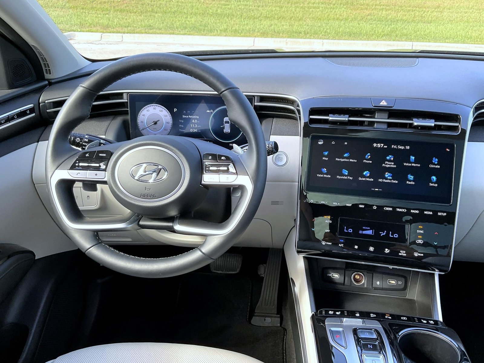 Certified 2024 Hyundai Tucson Limited AWD/4WD image 14