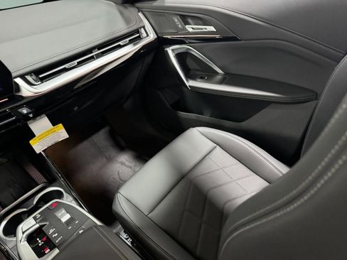 Used 2026 BMW X1 xDrive28i w/ Technology Package image 15