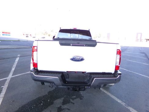 Used 2018 Ford F350 Lariat w/ Tow Technology Bundle image 7