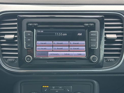 Used 2015 Volkswagen Beetle R-Line image 12