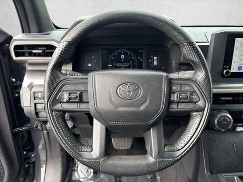 Certified 2026 Toyota Tacoma SR5 AWD/4WD image 15