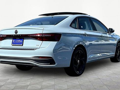 New 2026 Volkswagen Jetta SE image 6
