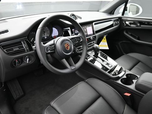 New 2026 Porsche Macan S AWD/4WD image 4