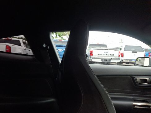 Used 2017 Ford Mustang Shelby GT350 w/ Electronics Package image 13