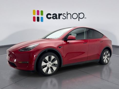 Used 2023 Tesla Model Y Long Range AWD/4WD image 1