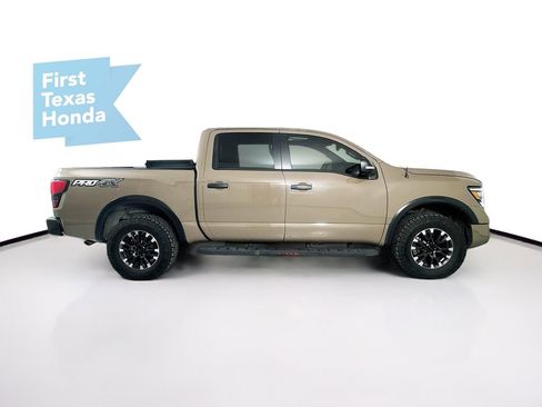 Used 2021 Nissan Titan PRO-4X w/ Pro-4x Convenience Package image 8