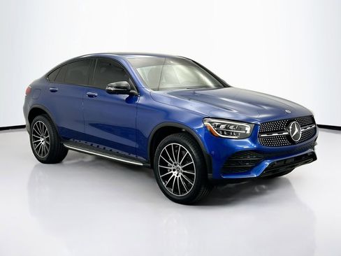 Used 2023 Mercedes-Benz GLC 300 4MATIC Coupe image 3