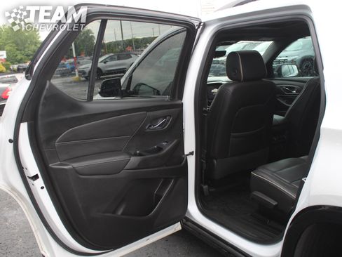 Used 2022 Chevrolet Traverse Premier w/ Redline Edition AWD/4WD image 24