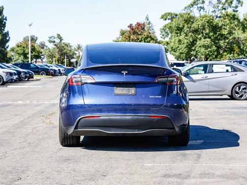 Used 2022 Tesla Model Y Performance AWD/4WD image 4