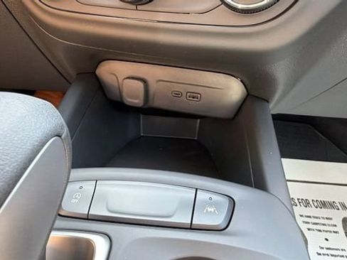 New 2026 Chevrolet Trax LS w/ LS Convenience Package FWD image 20