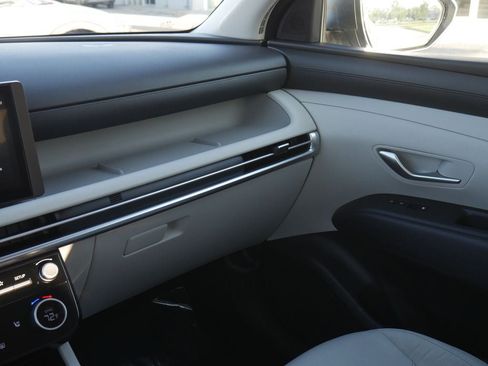Used 2025 Hyundai Tucson SEL FWD image 44