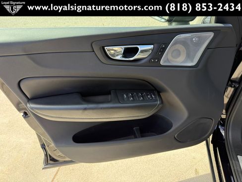 Used 2018 Volvo XC60 T6 Inscription w/ Luxury Seat Package image 22