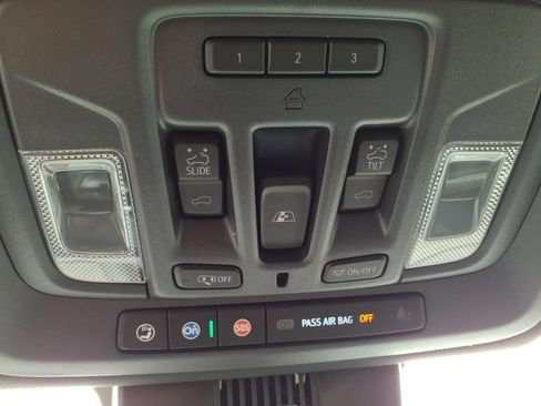 Used 2025 Chevrolet Silverado 1500 ZR2 w/ Technology Package AWD/4WD image 30