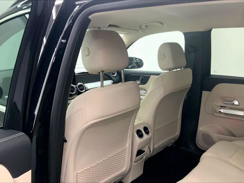 Used 2026 Mercedes-Benz GLB 250 image 17