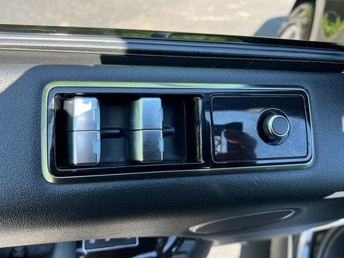 Used 2018 Land Rover Range Rover Sport HSE AWD/4WD image 11