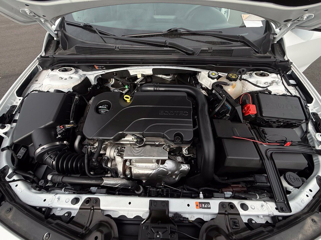 Used 2024 Chevrolet Malibu LT FWD image 31