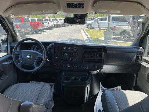 Used 2020 Chevrolet Express 3500 LT w/ LT Preferred Equipment Group RWD image 25
