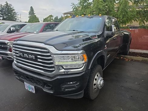 Used 2023 RAM 3500 Limited AWD/4WD image 2