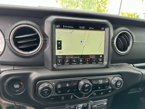 Certified 2021 Jeep Wrangler Unlimited Sahara AWD/4WD image 11