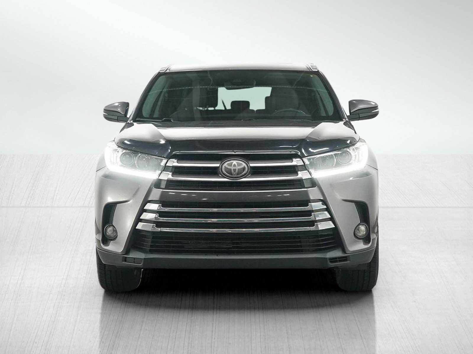 Used 2018 Toyota Highlander XLE AWD/4WD image 8
