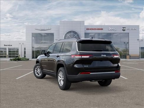 New 2025 Jeep Grand Cherokee L Laredo image 3