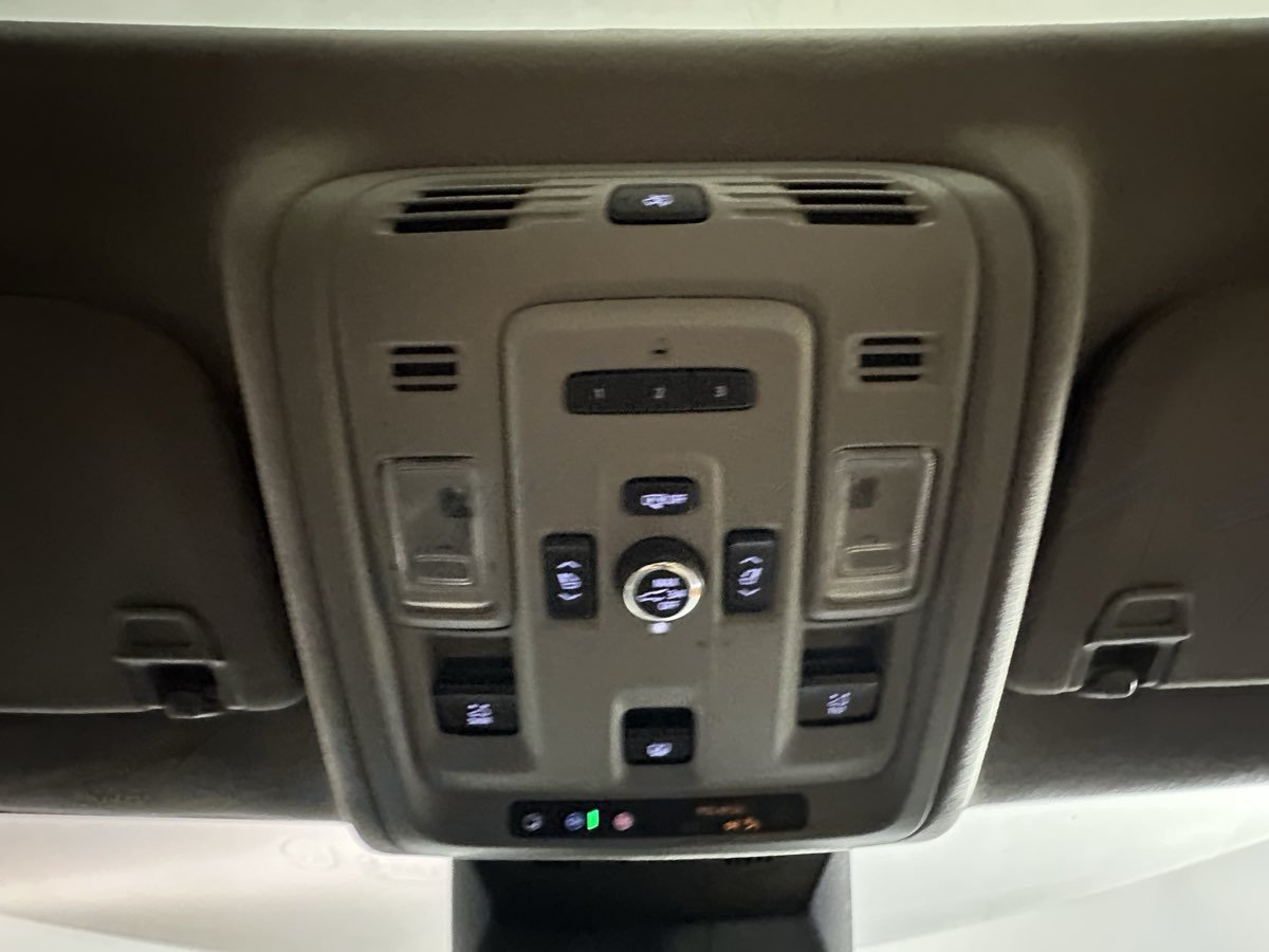 Used 2021 Cadillac Escalade ESV Sport Platinum AWD/4WD image 47