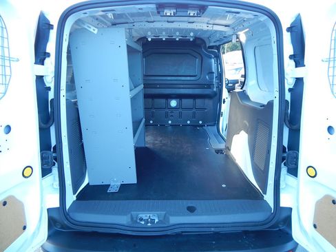 Used 2023 Ford Transit Connect XLT image 12