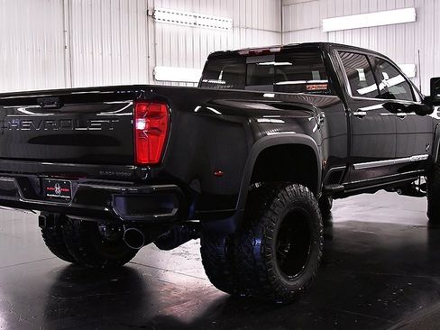 New 2026 Chevrolet Silverado 3500 High Country w/ High Country Premium Package image 7