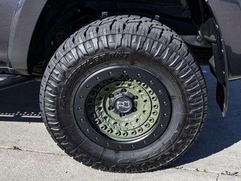 Certified 2023 Toyota 4Runner TRD Off-Road Premium w/ Moonroof Package AWD/4WD image 13
